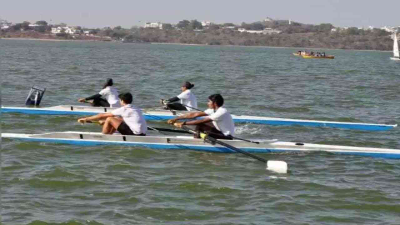 गोरखपुर में होने वाली रोइंग प्रतियोगिता के लिए तैयारियां जारी, कमिश्नर ने की समीक्षा