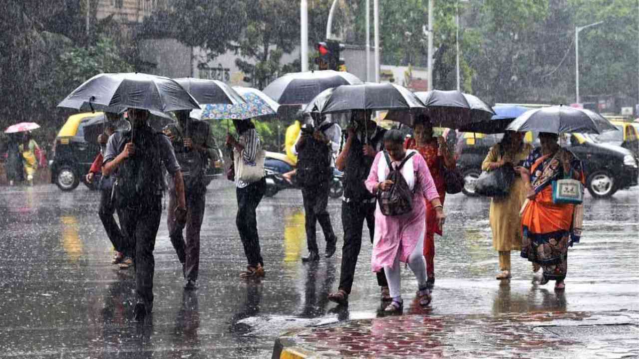 यूपी में बारिश का कहर, सितंबर में बरसात से बढ़ी परेशानी, जानिए अगले तीन दिनों तक मौसम का हाल