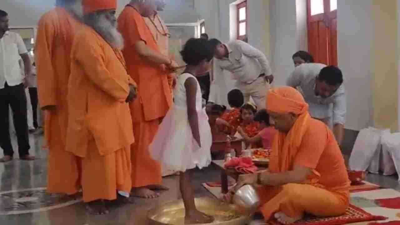 CM Yogi In Gorakhpur: सीएम योगी ने प्रदेशवासियों को नवमी की दी शुभकामनाएं, कही ये बात
